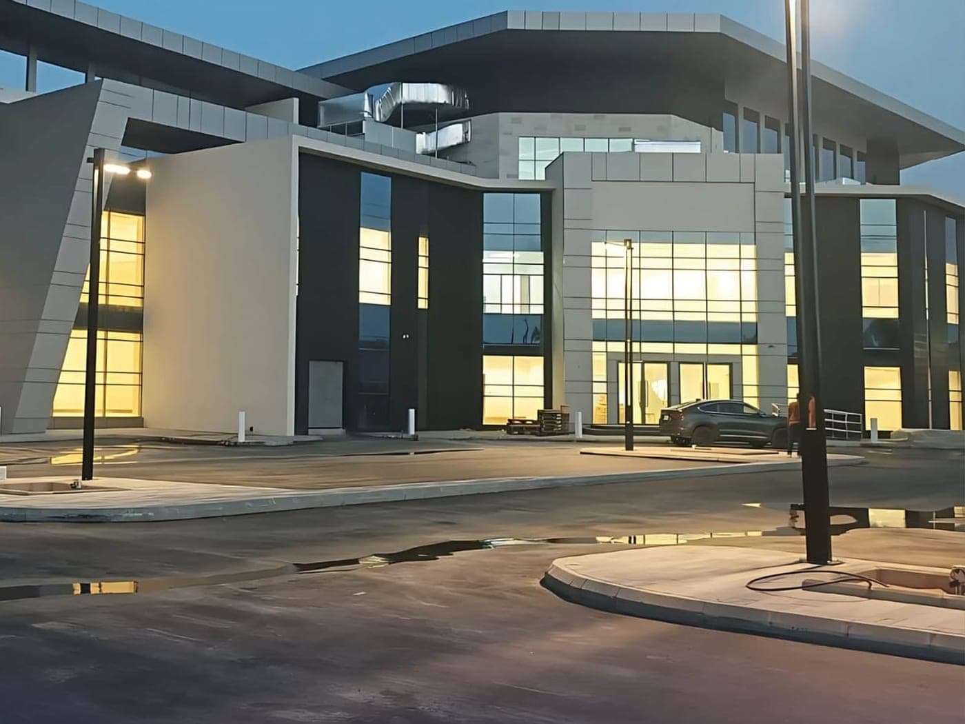 Architectural entrance canopy on a commercial building in Riyadh